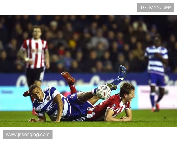 足球比赛精彩瞬间：牛皮筋进球技惊四座，状态回暖成为赛场新宠